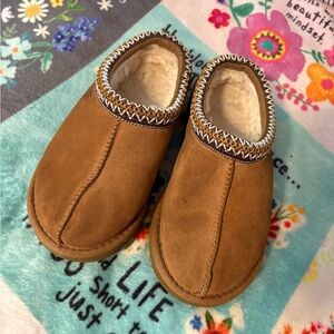 UGG Chestnut Tasman II Slippers